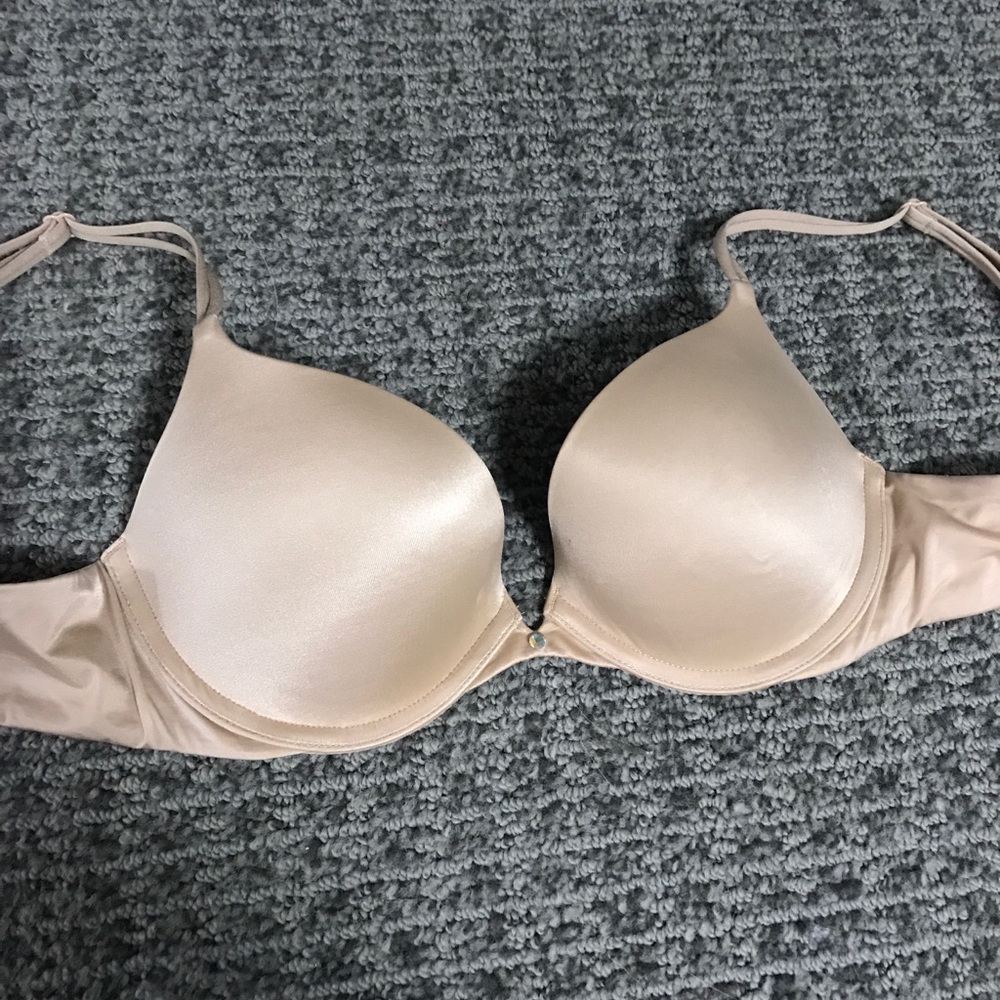 Victoria Secrets Nude Bra
